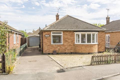 3 bedroom detached bungalow to rent, Stuart Road, Market Harborough