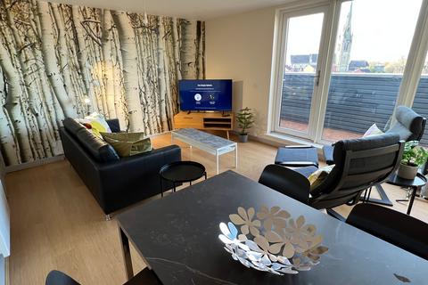 3 bedroom apartment to rent, Hulme High Street, Manchester, M15