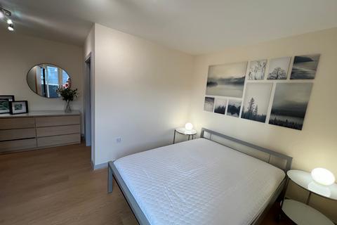 3 bedroom apartment to rent, Hulme High Street, Manchester, M15
