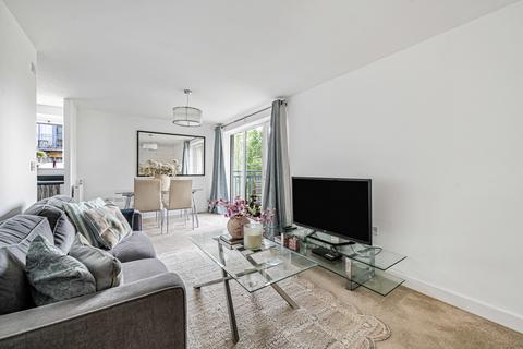 2 bedroom apartment for sale, Watson Place, London, SE25