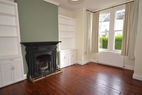 2 bedroom flat to rent, Huntingdon Road, N2