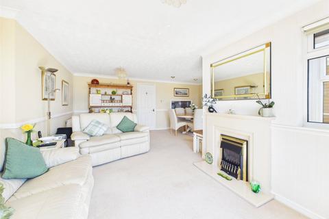 2 bedroom bungalow for sale, Fox Close, Stroud, Gloucestershire, GL5