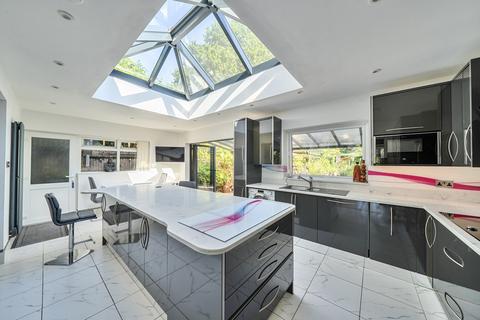 4 bedroom semi-detached house for sale, Hastings Way, Croxley Green, Rickmansworth