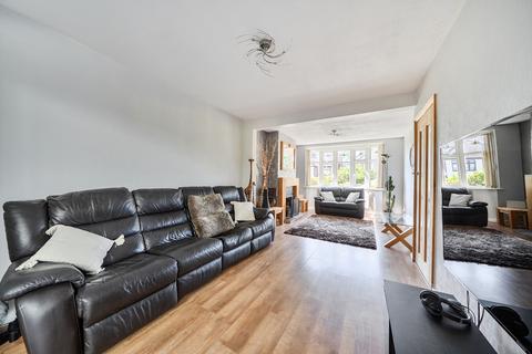 4 bedroom semi-detached house for sale, Hastings Way, Croxley Green, Rickmansworth