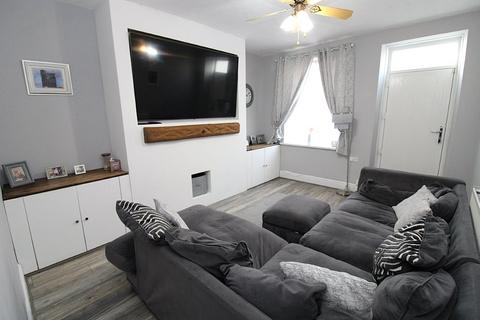 4 bedroom terraced house for sale, Day Street, Barnsley