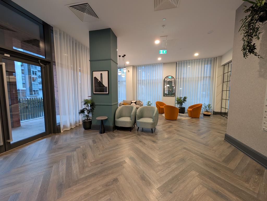 Apartment in Salford - View 5