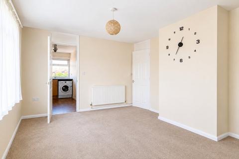 2 bedroom maisonette to rent, Tavistock Walk,, Aylesbury