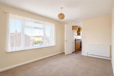 2 bedroom maisonette to rent, Tavistock Walk,, Aylesbury