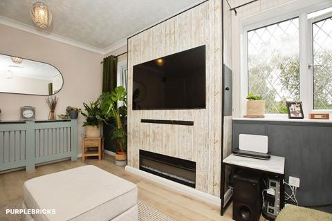 3 bedroom semi-detached house for sale, Fieldside Close, Walton Park, Preston, PR5