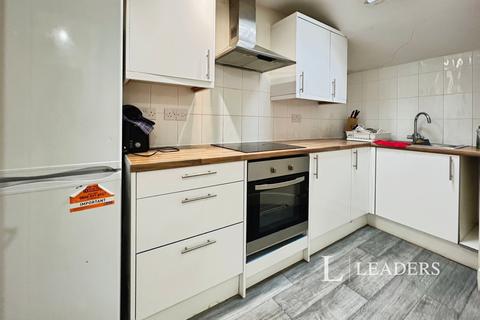 2 bedroom flat to rent, Market Square, Buckingham, Buckinghamshire, MK18