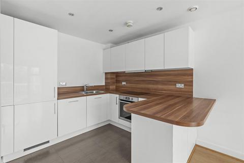 2 bedroom apartment to rent, Chequers Avenue, High Wycombe HP11