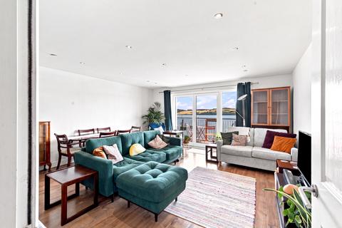 2 bedroom flat for sale, 44 Gourlay Yard, Dundee, DD1 3BR