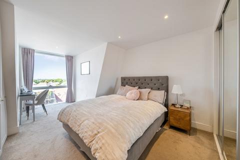 1 bedroom flat for sale, Gaumont Place, Streatham Hill, London, SW2