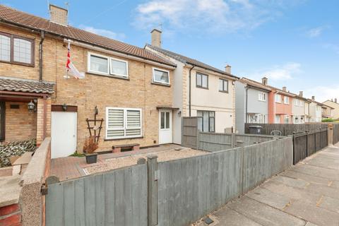 3 bedroom terraced house for sale, Cotswold Green, Leicester