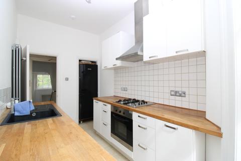 1 bedroom apartment to rent, Montpelier Place, BRIGHTON