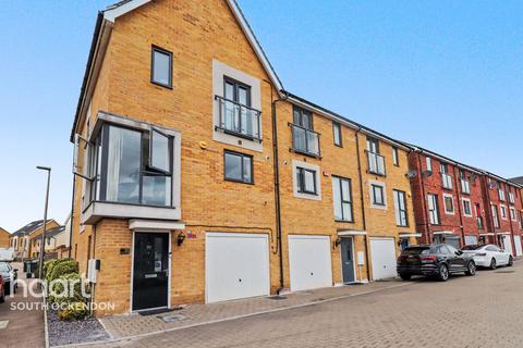 Belhouse Avenue, Aveley