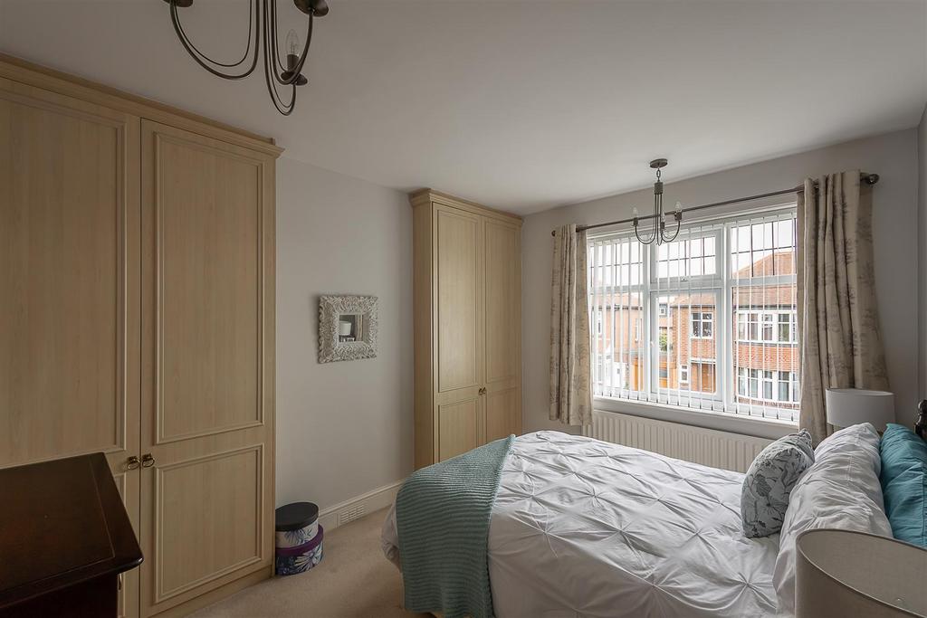 House in Newcastle upon Tyne - More