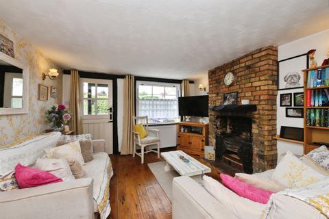 undefined, Queens Head Yard, Sheering, Bishop's Stortford