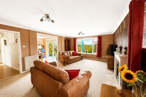 3 bedroom detached house for sale, Fryatts Way, Bexhill on Sea TN39
