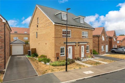 3 bedroom semi-detached house for sale, Bates Close, Bourne, Lincolnshire, PE10