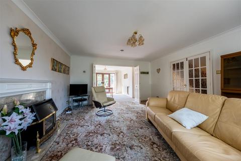 4 bedroom detached house for sale, Beach Road, Northwich CW8