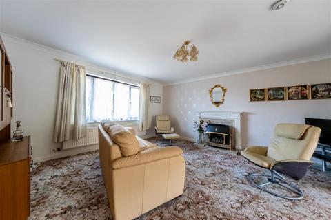 4 bedroom detached house for sale, Beach Road, Northwich CW8