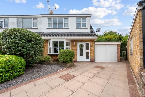 3 bedroom semi-detached house to rent, Delafield Close, Fearnhead, WA2