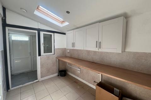 3 bedroom semi-detached house for sale, 53 Park Road West, Wolverhampton, WV1 4PL