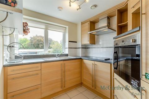 2 bedroom apartment for sale, Thomas Court, Marlborough Road, Cardiff, Glamorgan, CF23 5EZ