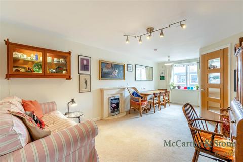 2 bedroom apartment for sale, Thomas Court, Marlborough Road, Cardiff, Glamorgan, CF23 5EZ