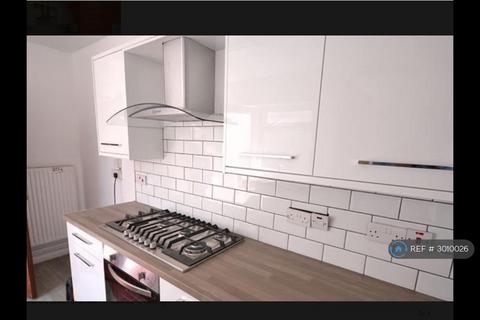 1 bedroom in a house share to rent, Swansea, Swansea, SA1