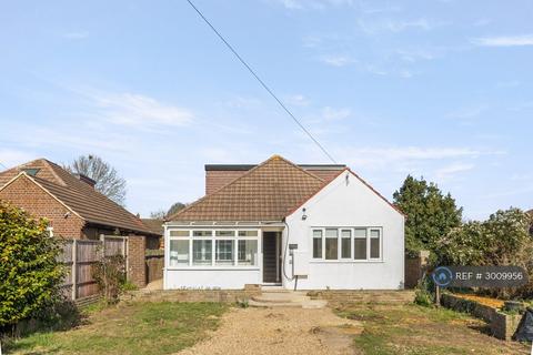 Studio to rent, Staines Road West, Ashford, TW15