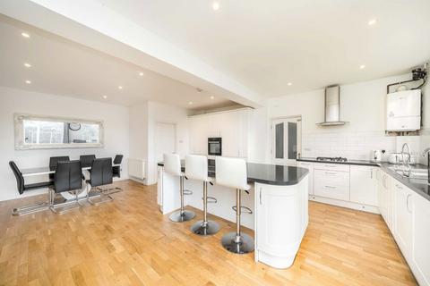 4 bedroom semi-detached house for sale, Crathie Road, Lee
