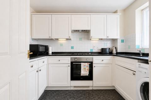 2 bedroom flat to rent, 2 Bed Apartment, Gallows Lane, High Wycombe, HP12 4BP