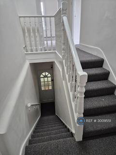 2 bedroom flat to rent, Medusa Road, London, SE6