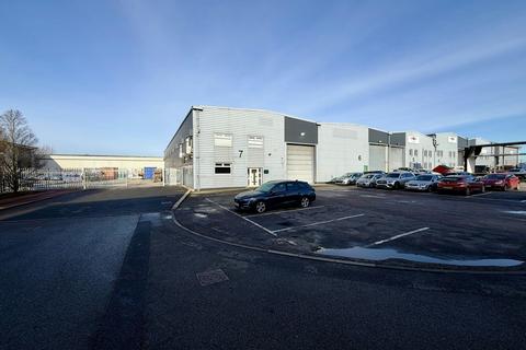 Warehouse to rent, Hikers Way Long Crendon HP18 9RW
