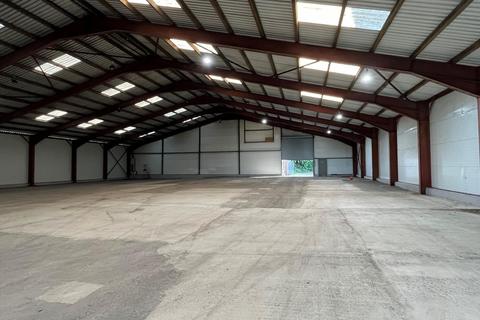 Distribution warehouse to rent, Watton Rd Brill HP18 9UB