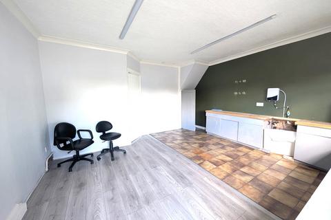 Studio for sale, Colne Road, Earby BB18