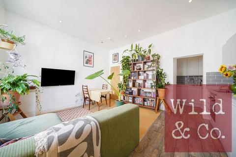 2 bedroom flat for sale, Mare Street, Hackney