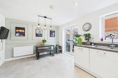 3 bedroom end of terrace house for sale, Worrall Drive, Wouldham, Rochester, ME1
