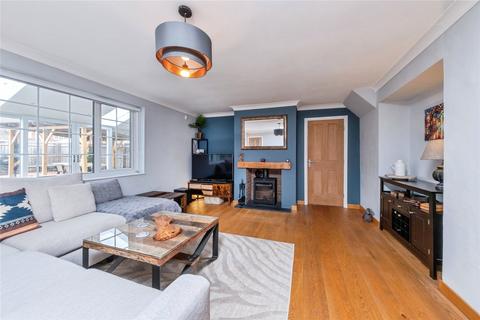 3 bedroom semi-detached house for sale, Elderfield Road, Bicester, Oxfordshire, OX27
