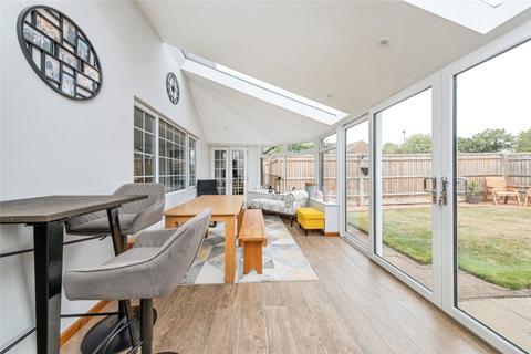 3 bedroom semi-detached house for sale, Elderfield Road, Bicester, Oxfordshire, OX27