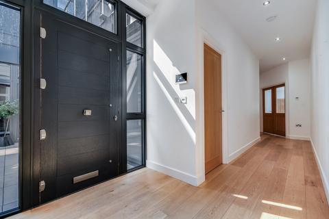 3 bedroom semi-detached house for sale, Great Warley Street, Great Warley, Brentwood, Essex, CM13