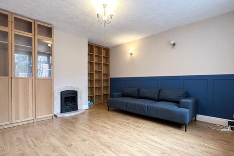 3 bedroom semi-detached house to rent, Perkyn Road, Leicester, LE5