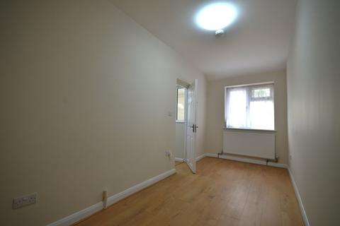 undefined, Sefton Avenue, Harrow Weald, HA3