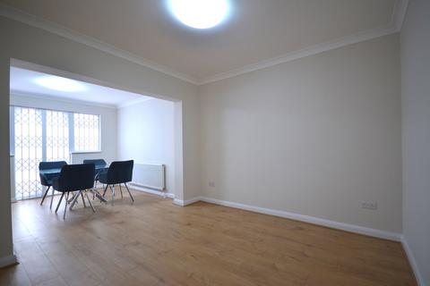 undefined, Sefton Avenue, Harrow Weald, HA3