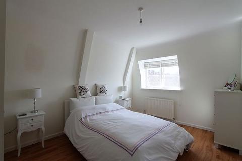 1 bedroom apartment to rent - Queen Street, Godalming GU7