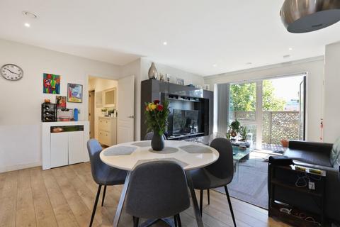 1 bedroom apartment for sale, Lomond Grove, London, SE5