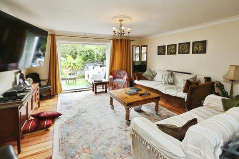 4 bedroom semi-detached house for sale, Fareham Road, Gosport