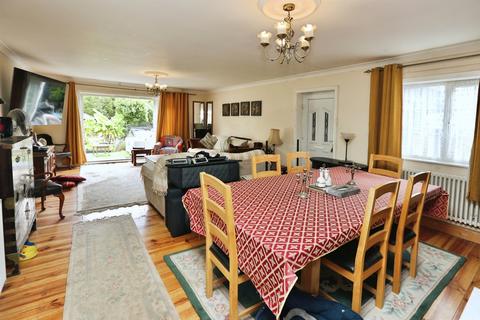 4 bedroom semi-detached house for sale, Fareham Road, Gosport